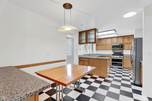 9323 Olcott_023