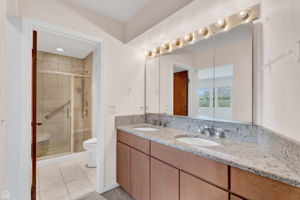 9323 Olcott_033