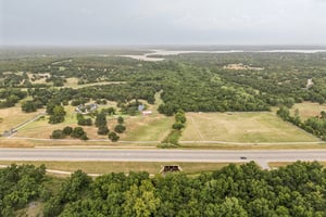 9325 E State Hwy 9_002.jpg