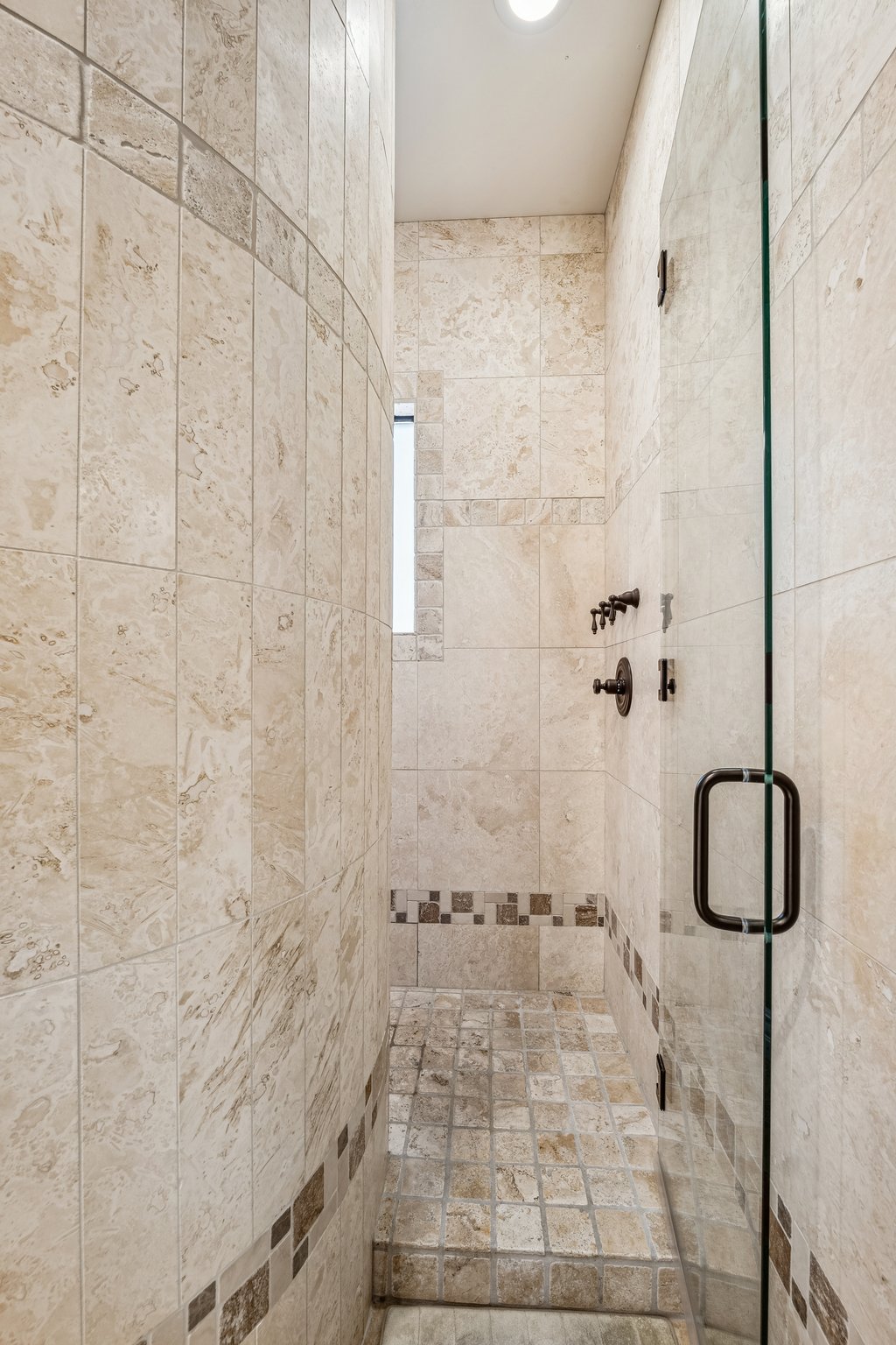 9328 N 68th Pl - 038.jpg