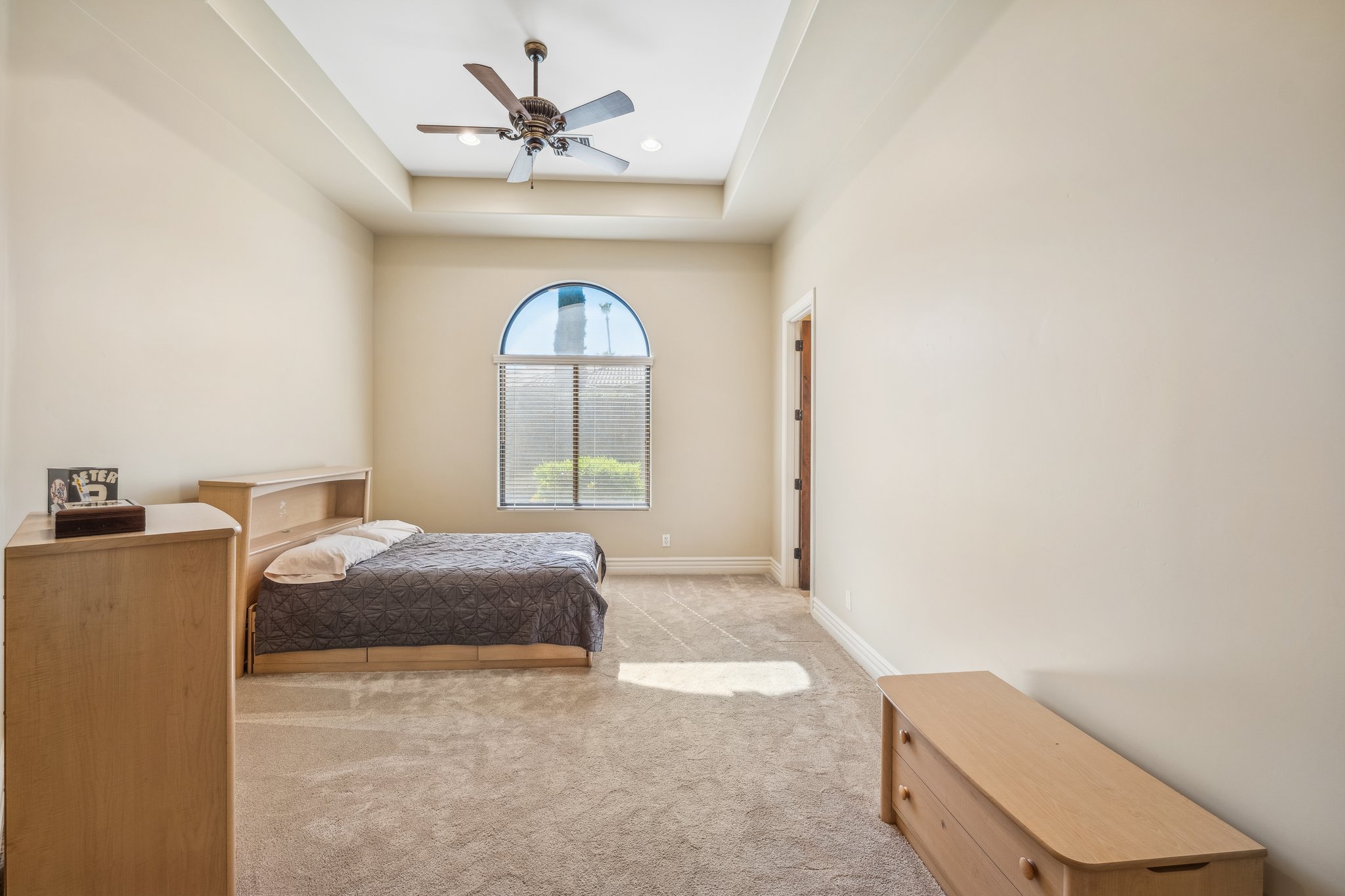 9328 N 68th Pl - 042.jpg