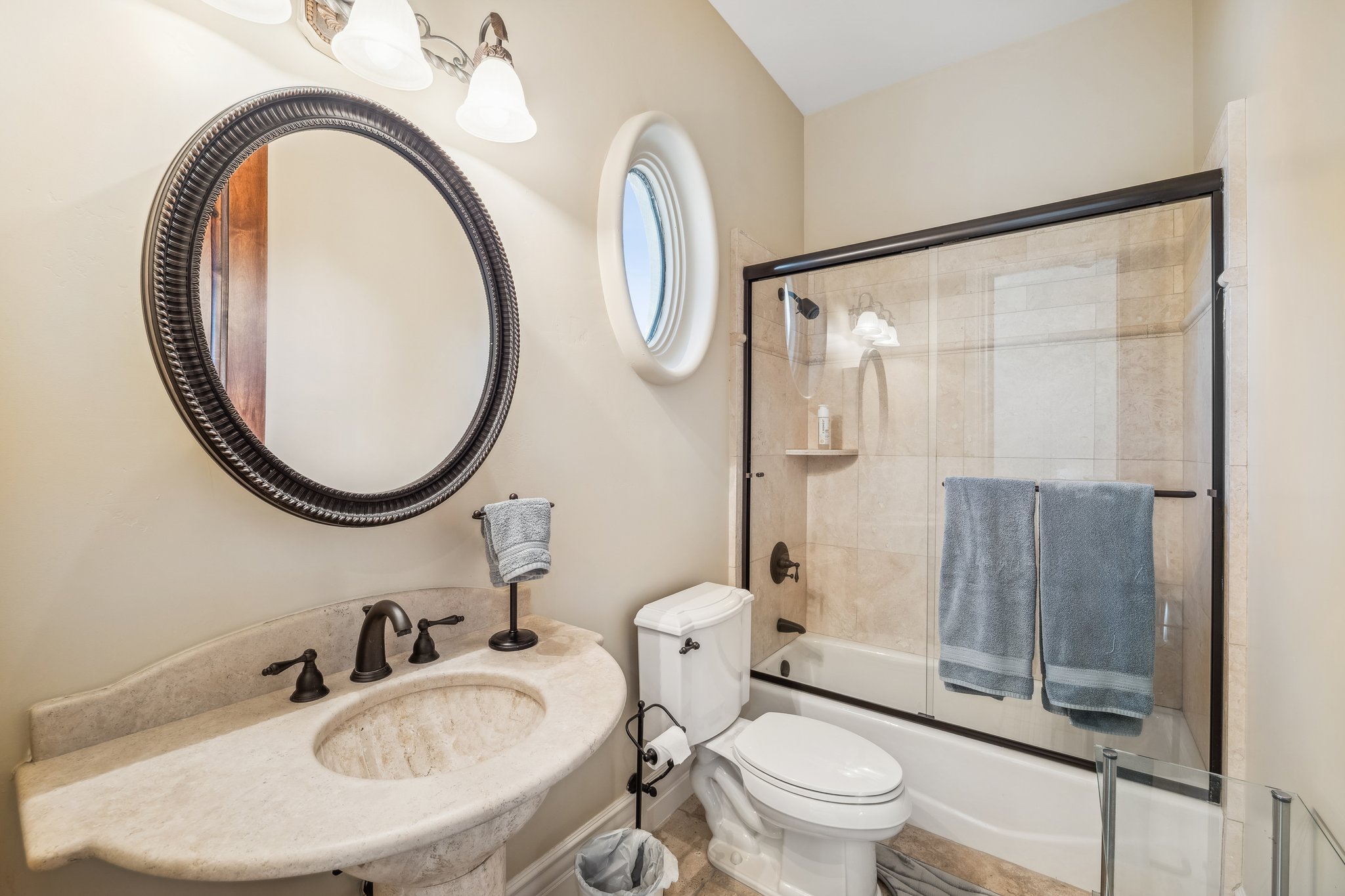 9328 N 68th Pl - 051.jpg