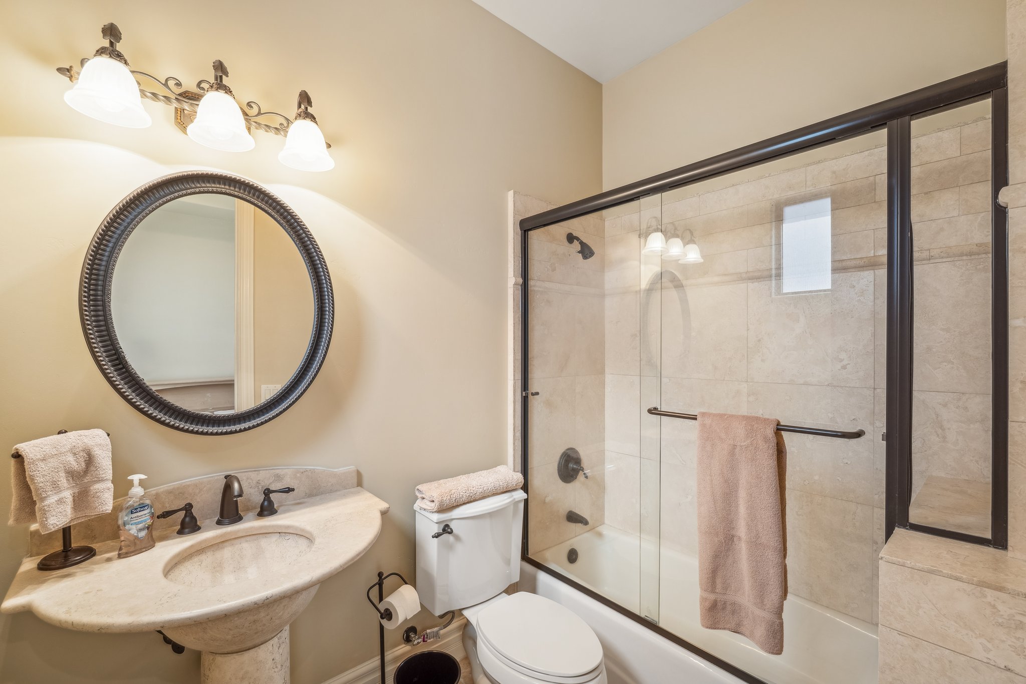 9328 N 68th Pl - 055.jpg