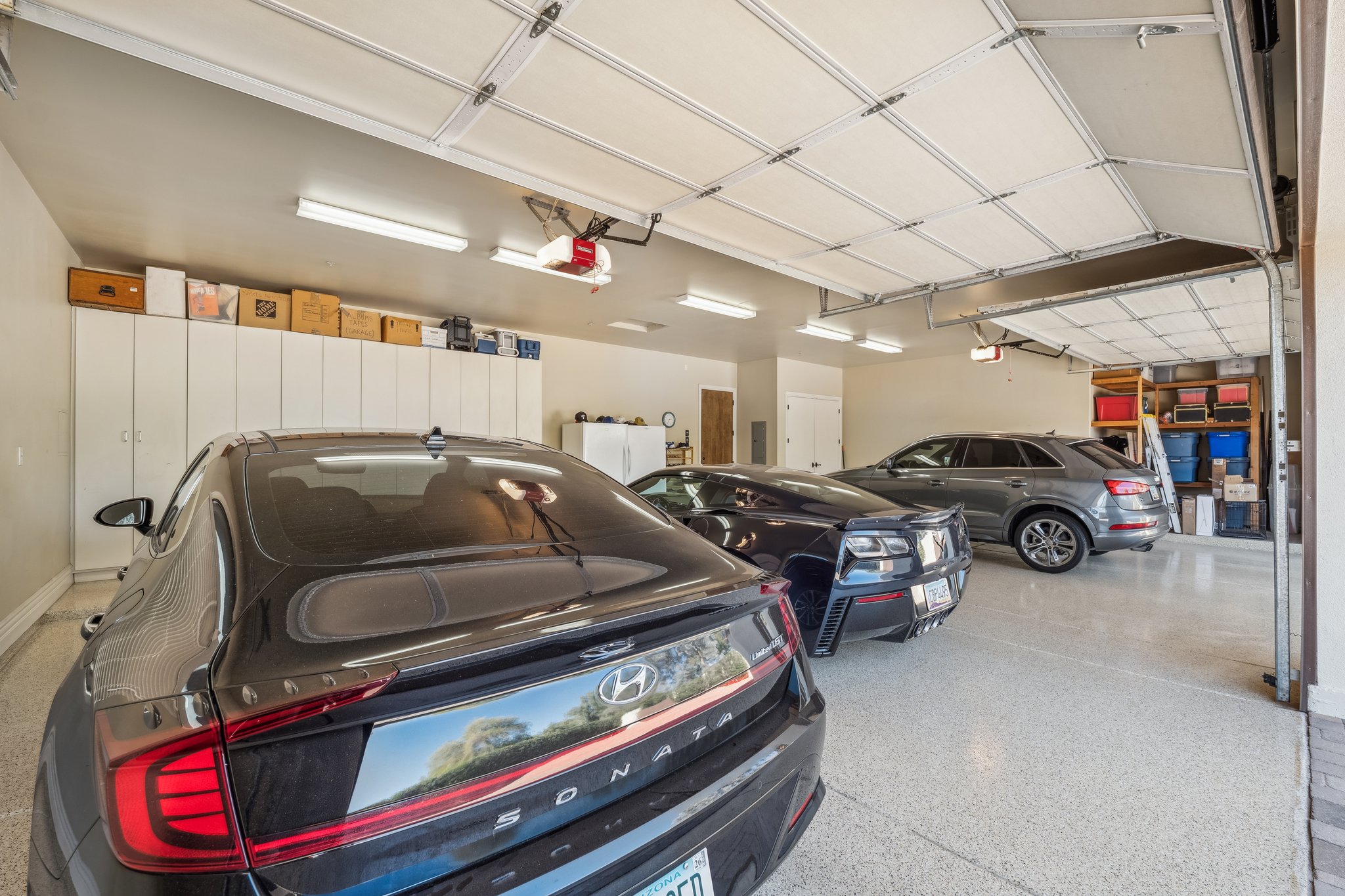 9328 N 68th Pl - 060.jpg