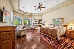 9328 N 68th Pl - 031.jpg