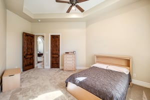 9328 N 68th Pl - 043.jpg