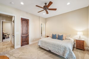 9328 N 68th Pl - 046.jpg