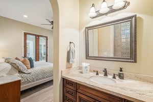 9328 N 68th Pl - 048.jpg