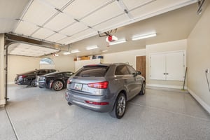 9328 N 68th Pl - 061.jpg