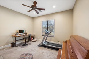 9328 N 68th Pl - 075.jpg