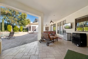 9328 N 68th Pl - 081.jpg