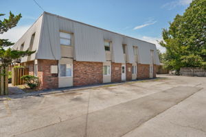  Photo 0