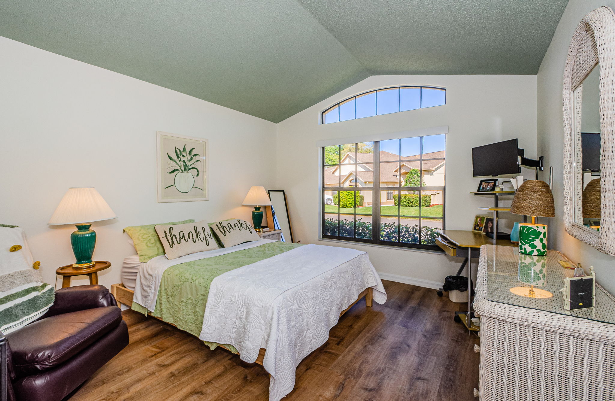 Guest Bedroom 1A-2