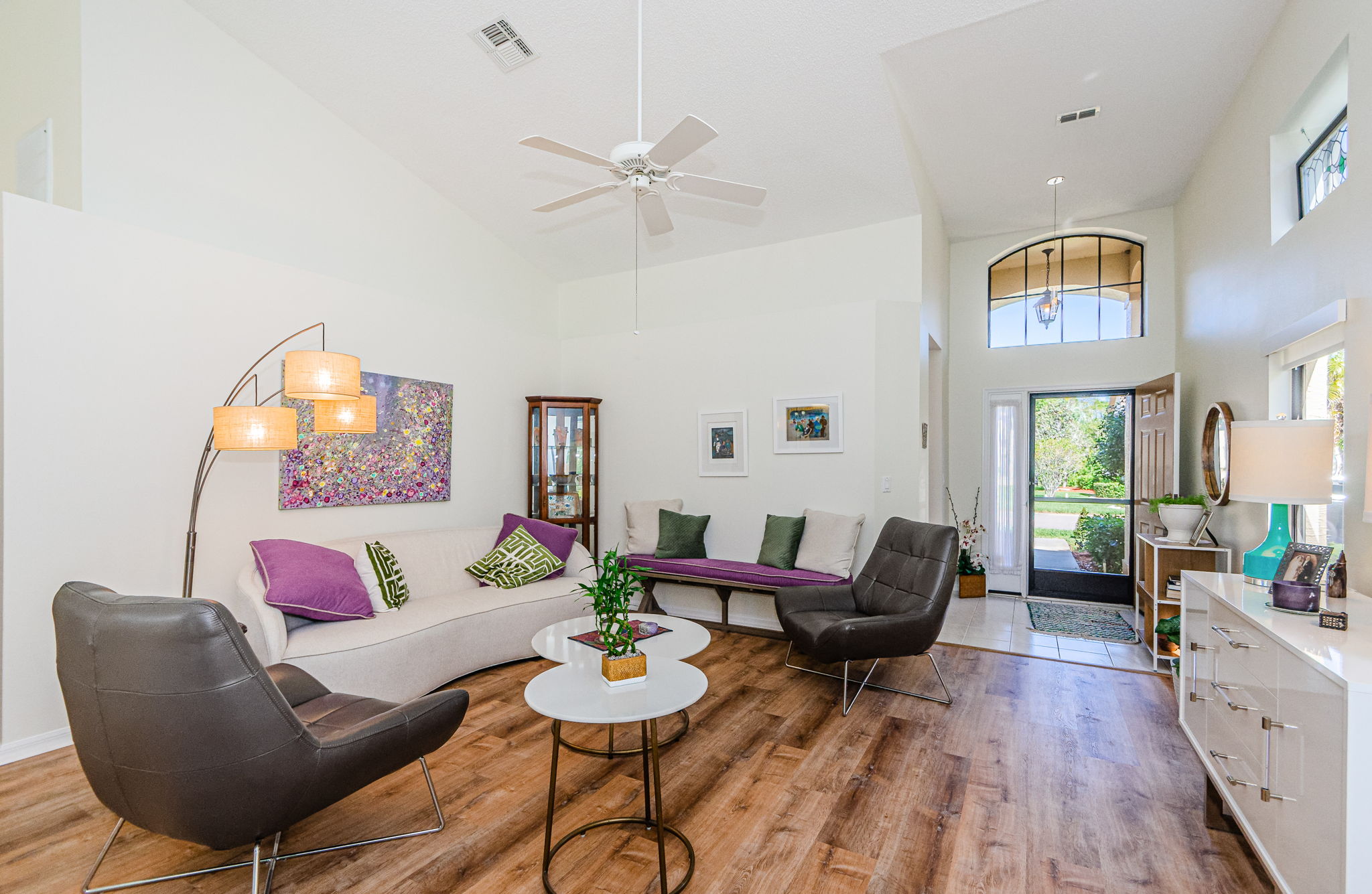 Living Room 1B-2
