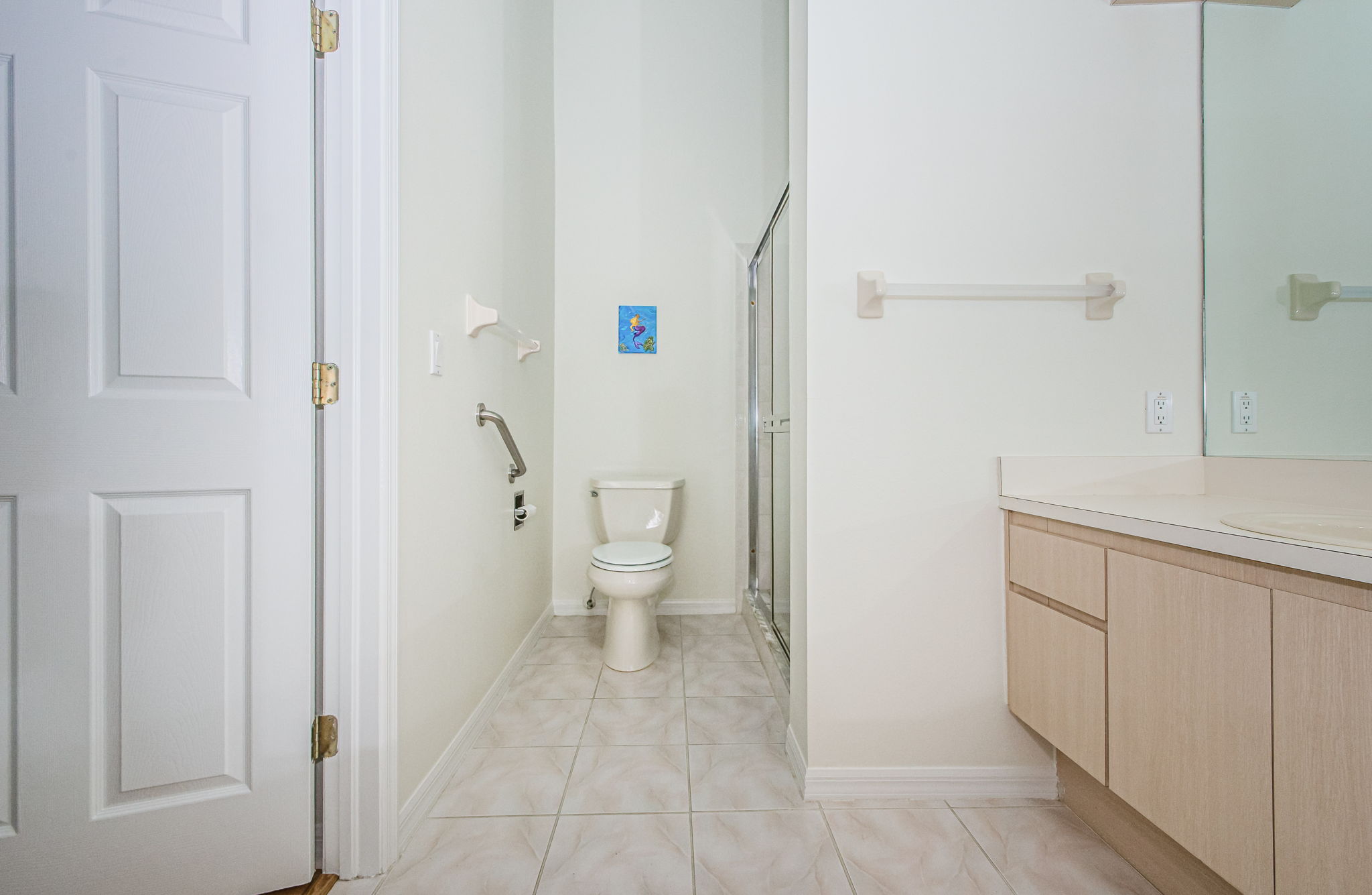 Primary Bathroom 1C-2
