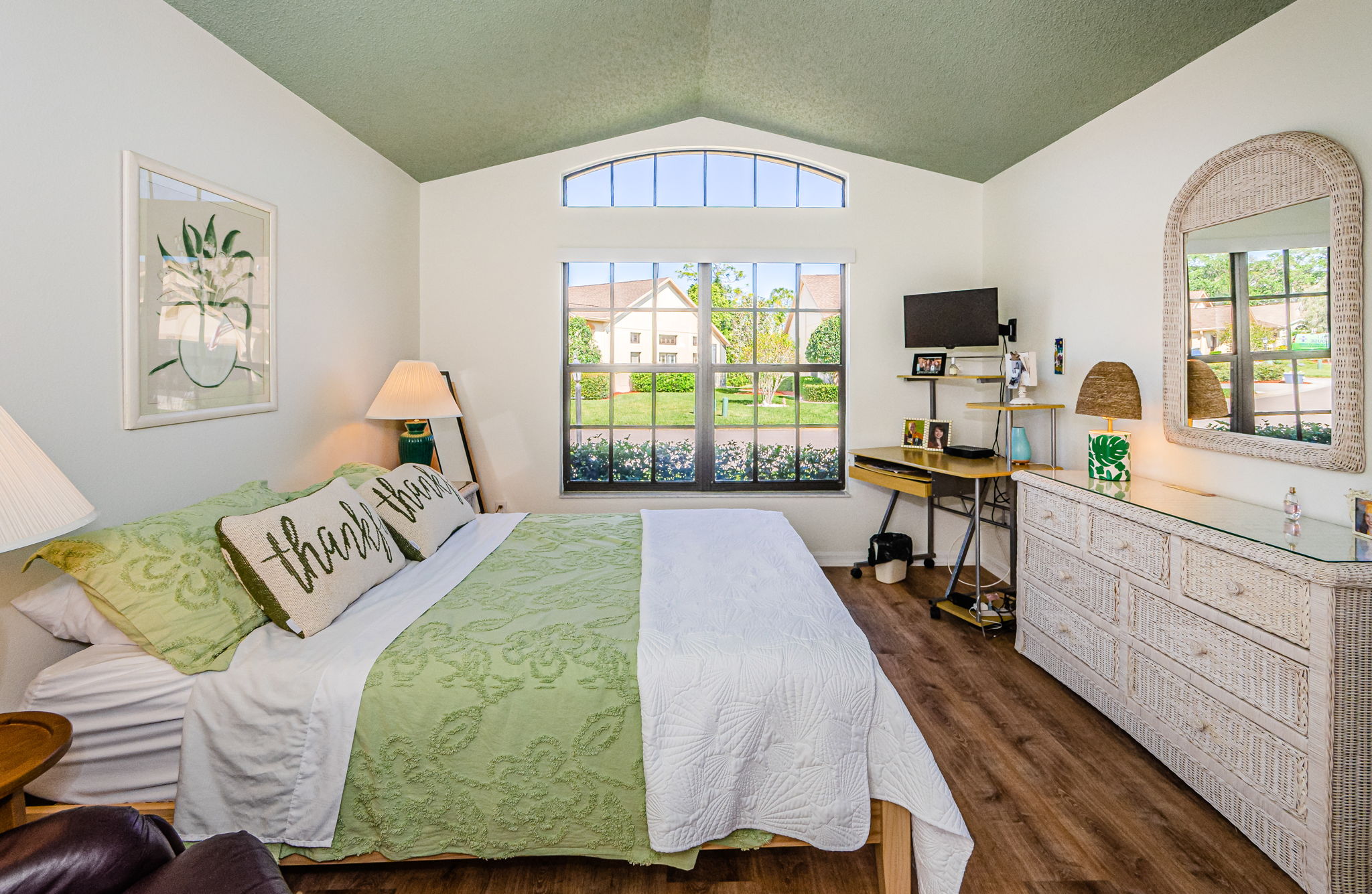 Guest Bedroom 1D-2