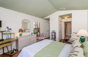 Guest Bedroom 1C-2
