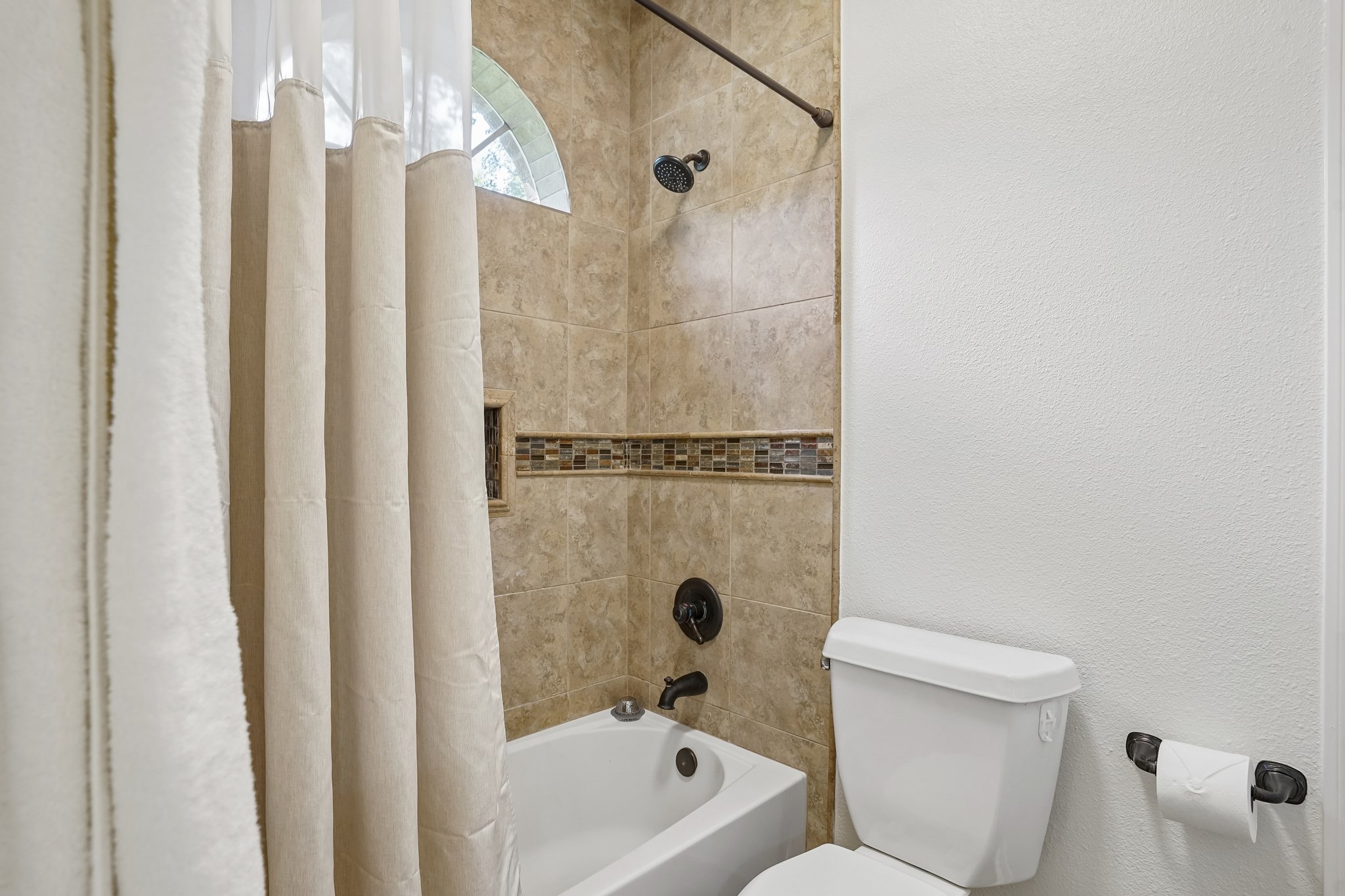 Gardenia Bend Dr-S1906-020.jpg