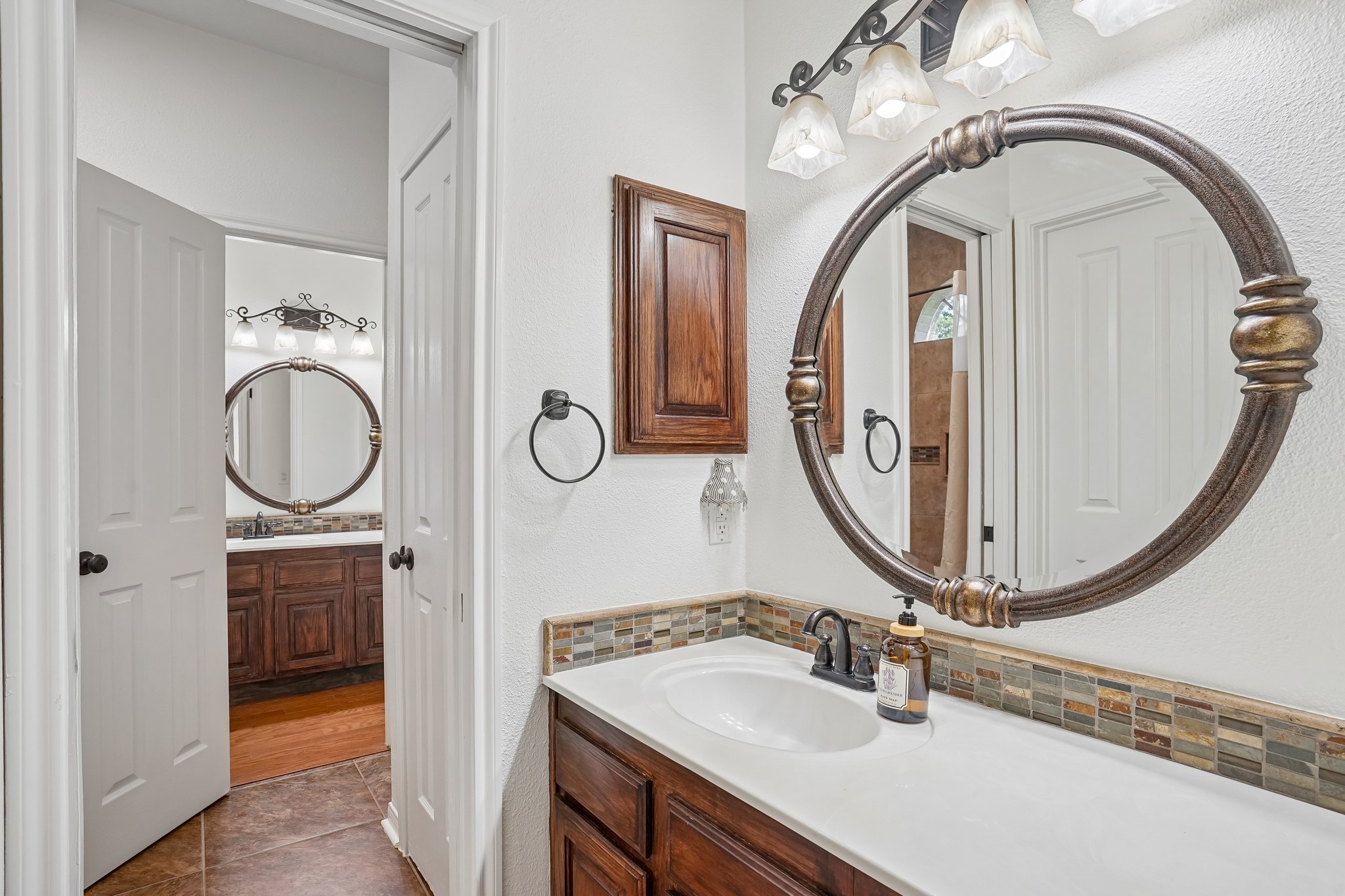 Gardenia Bend Dr-S1906-021.jpg
