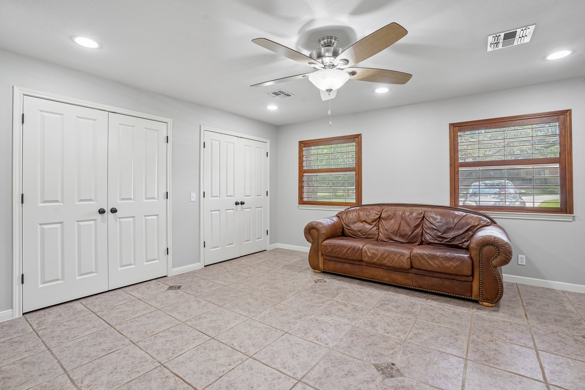 Gardenia Bend Dr-S1906-033.jpg