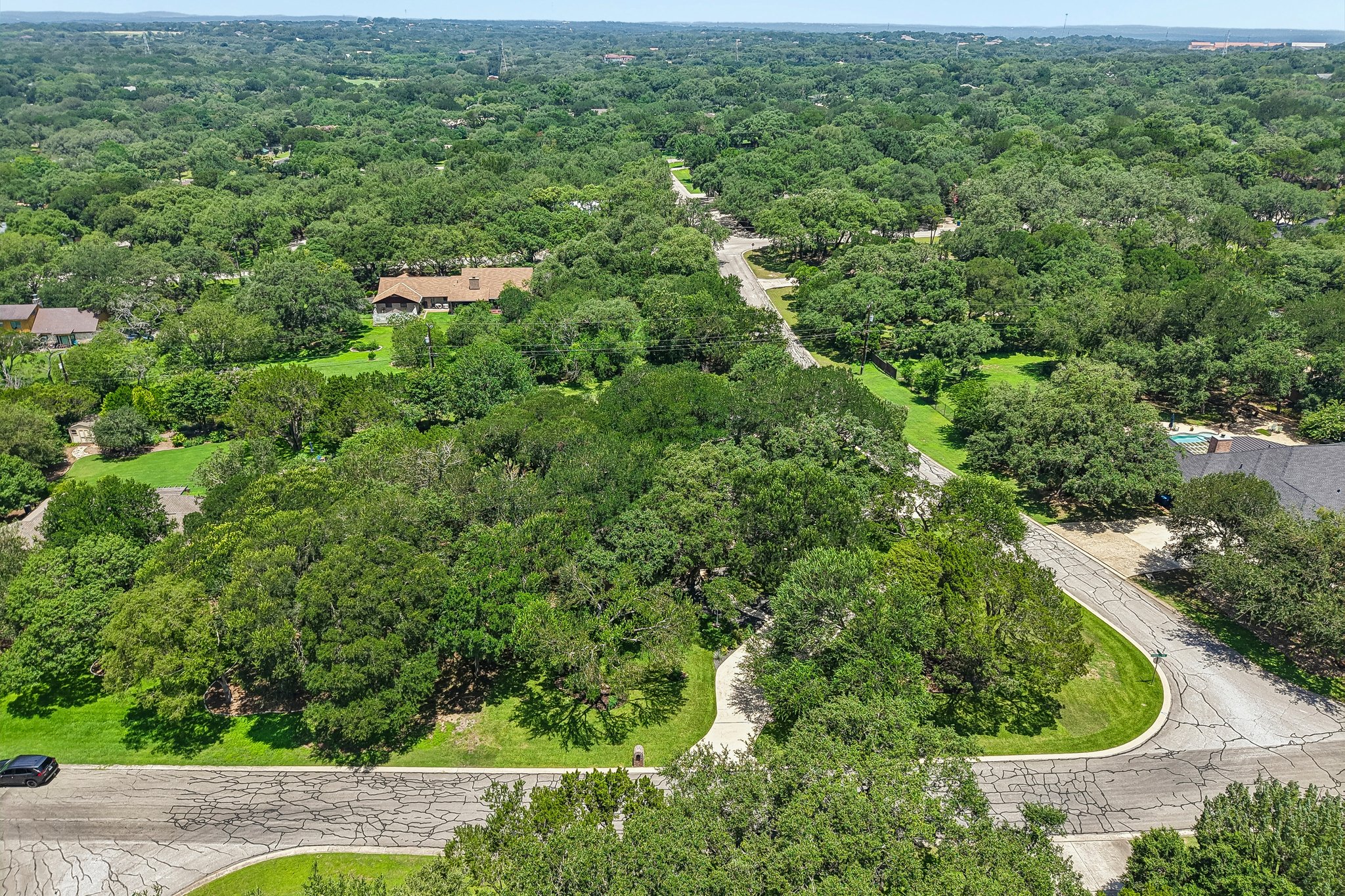 Gardenia Bend Dr-S1906-012 (2).jpg