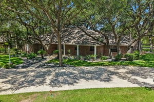 Gardenia Bend Dr-S1906-002 (2).jpg