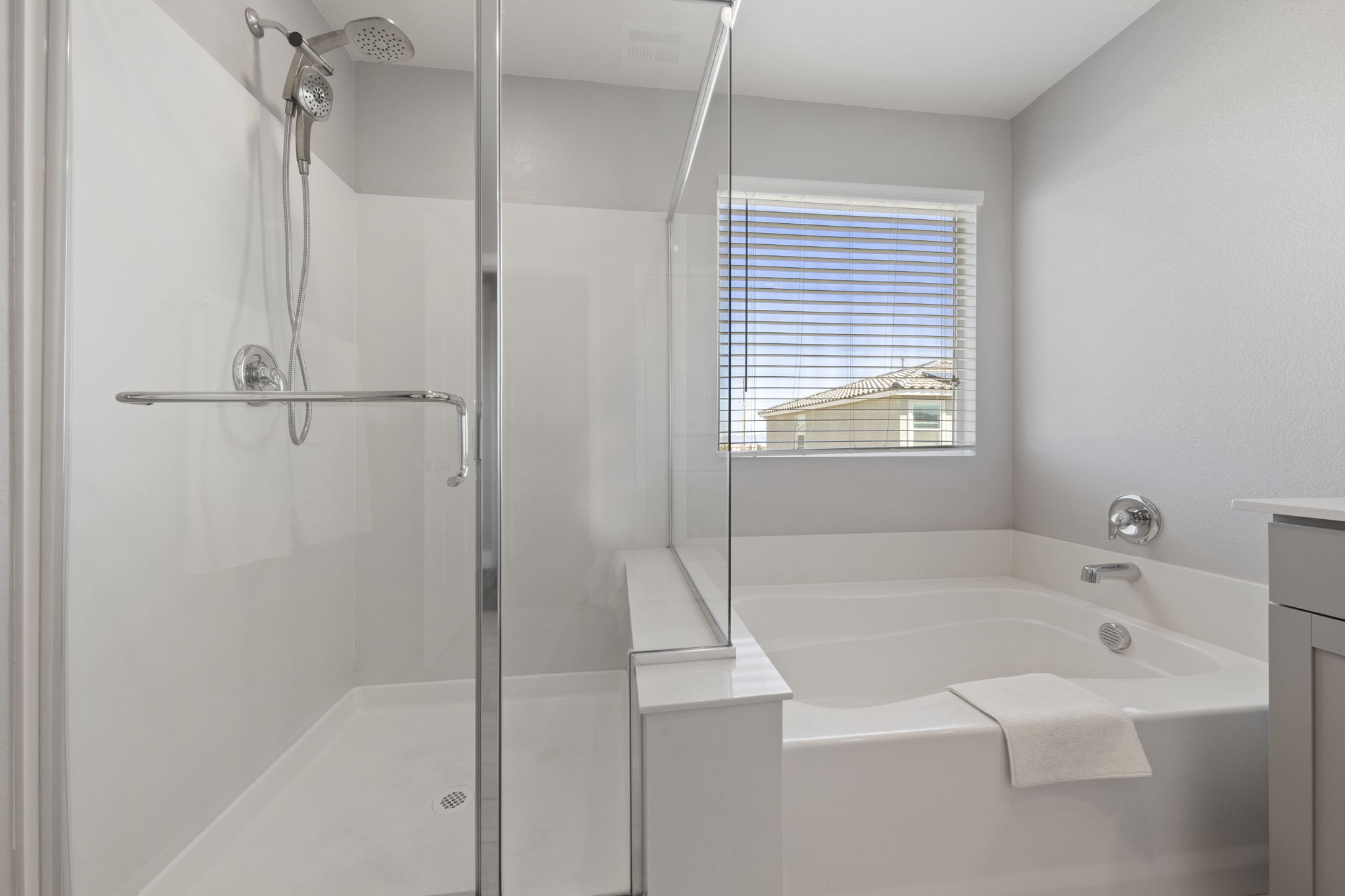 9336 Colinton Ct, Las Vegas, NV 89178, USA Photo 34