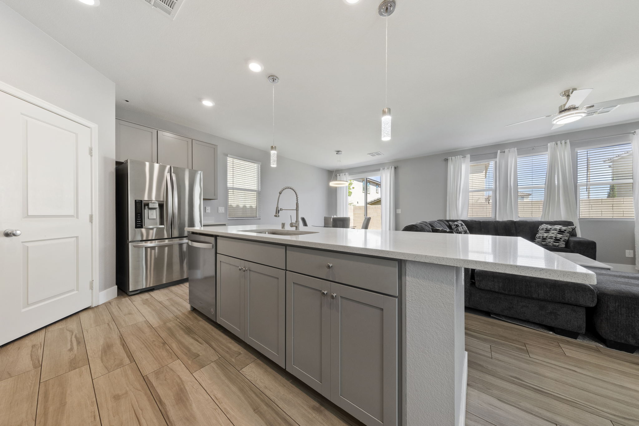 9336 Colinton Ct, Las Vegas, NV 89178, USA Photo 15