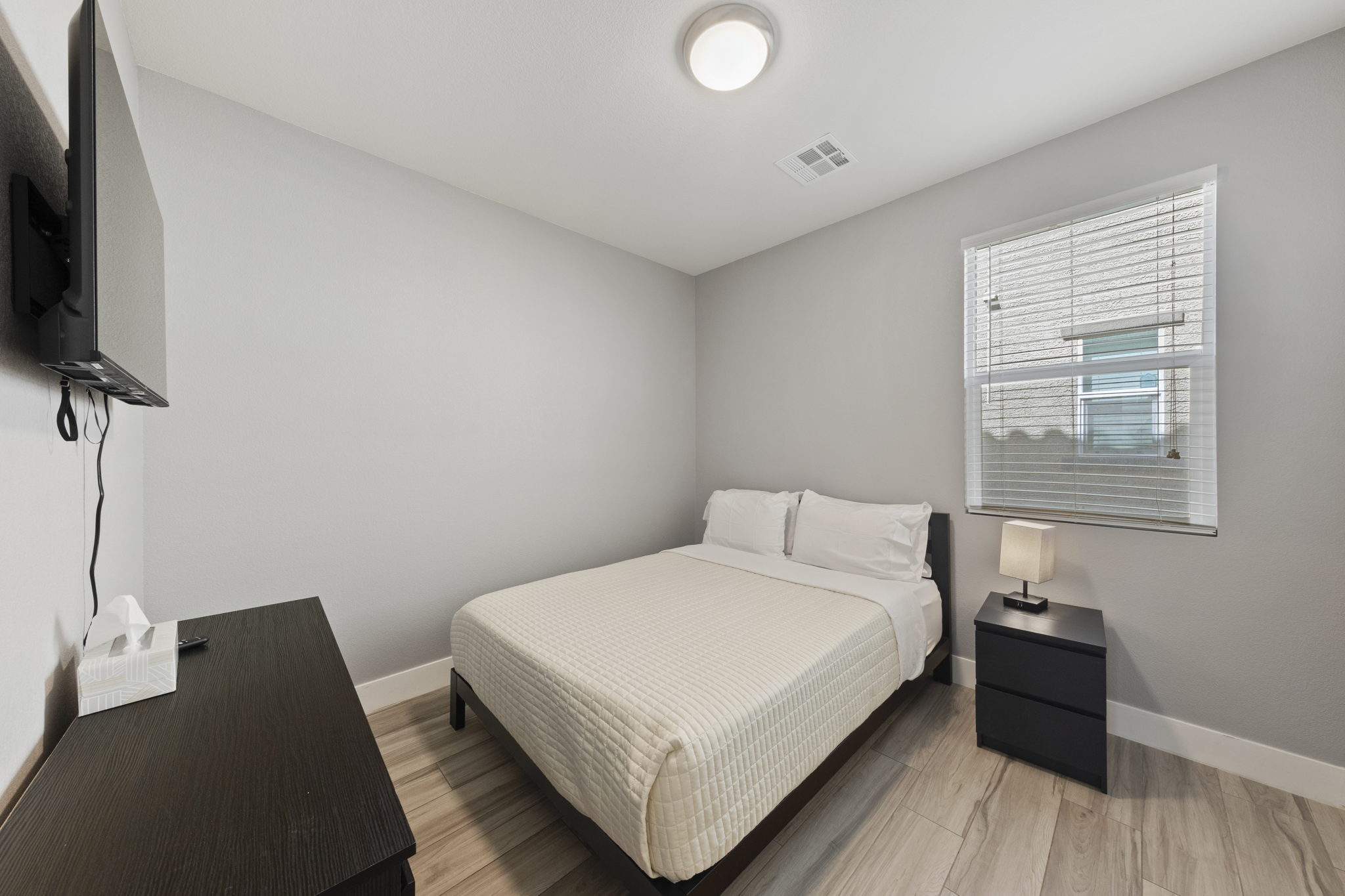 9336 Colinton Ct, Las Vegas, NV 89178, USA Photo 7