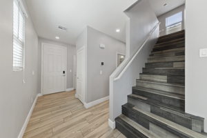9336 Colinton Ct, Las Vegas, NV 89178, USA Photo 5