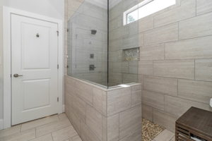 Owner's En-Suite Bath