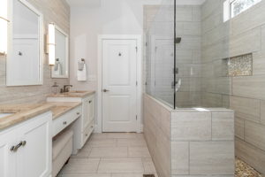 Owner's En-Suite Bath