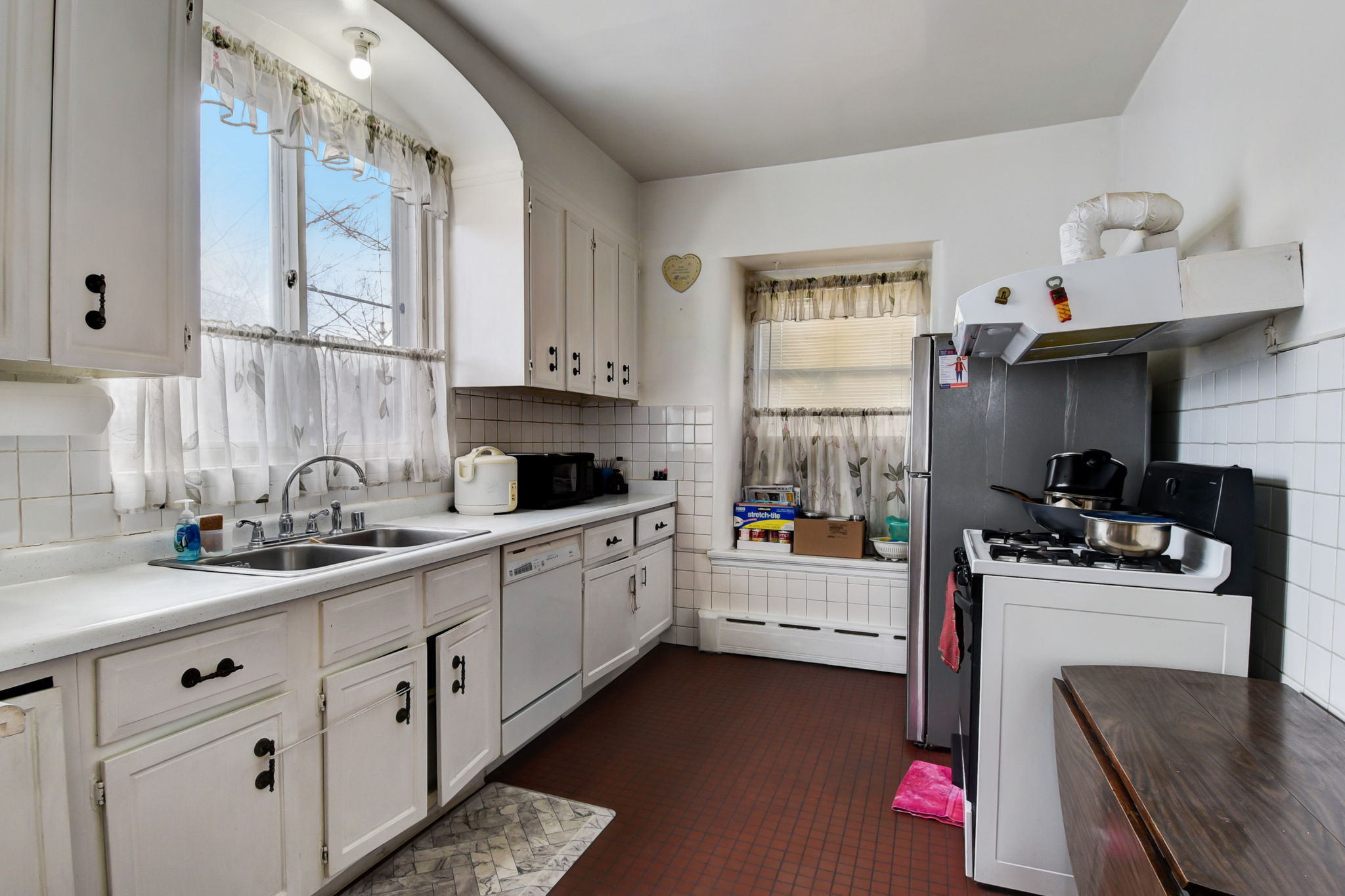 S 32nd St-012