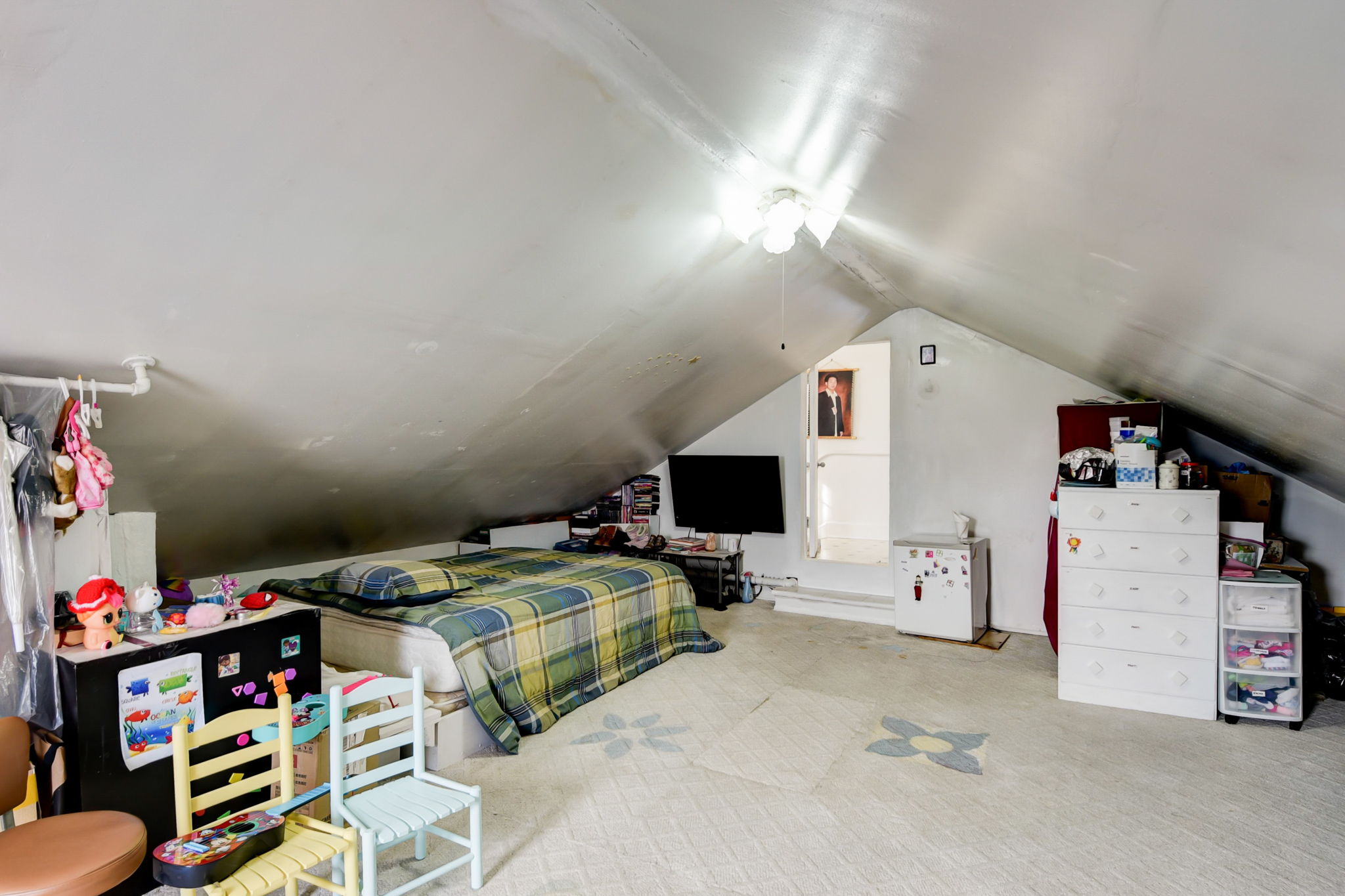 S 32nd St-029