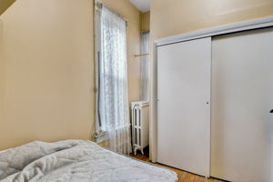 S 32nd St-021