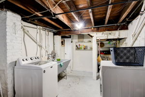 S 32nd St-032