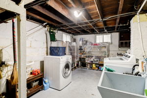 S 32nd St-031