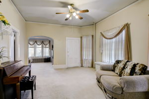 S 32nd St-010