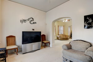 S 32nd St-008