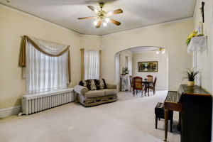 S 32nd St-009
