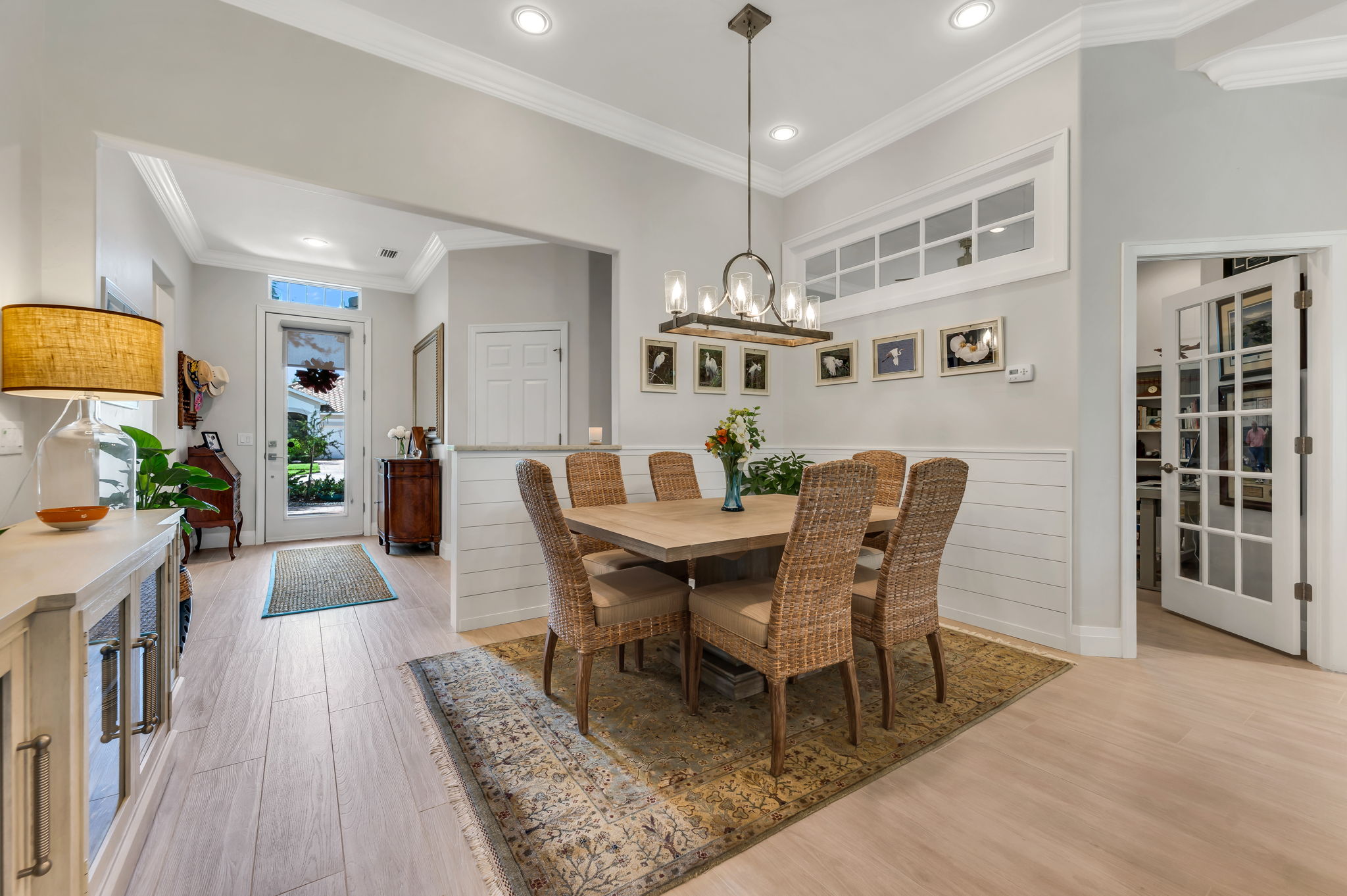 Dining - Foyer
