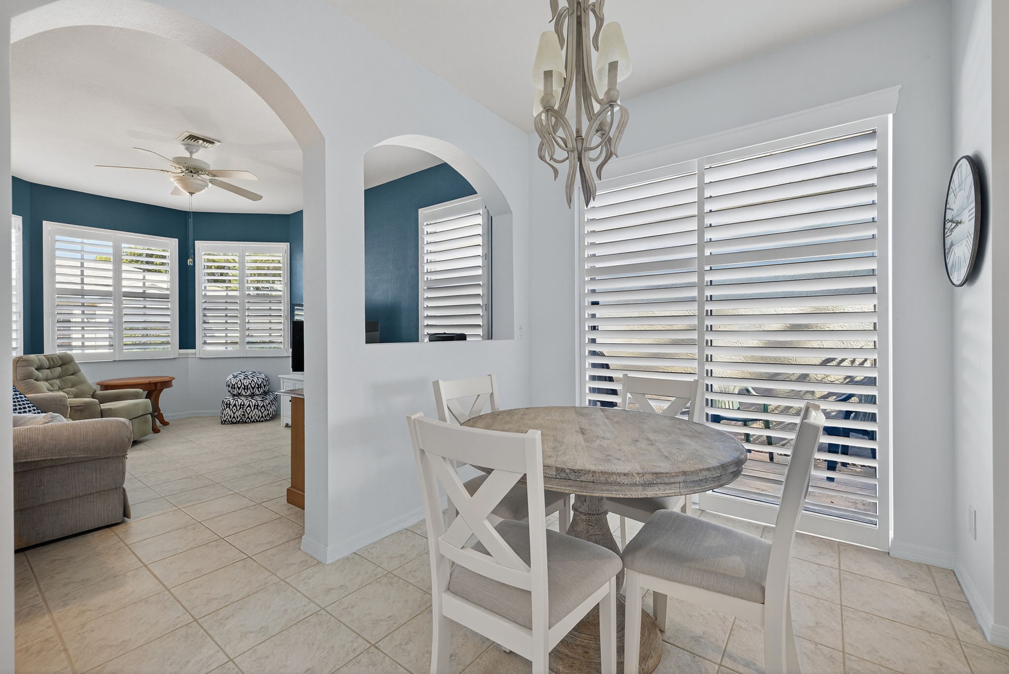 Breakfast Nook 1 of 2