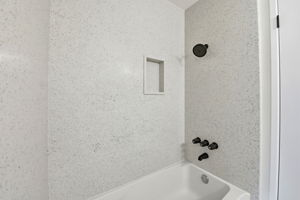  Photo 38