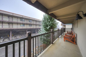  Photo 0