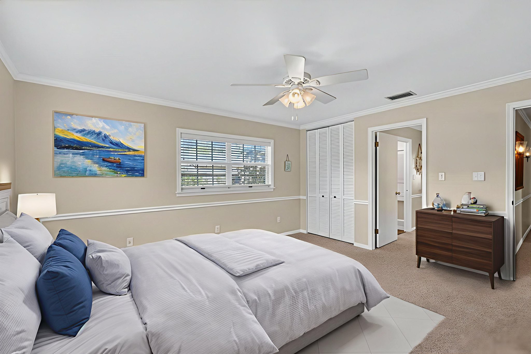 room virtually staged.jpeg