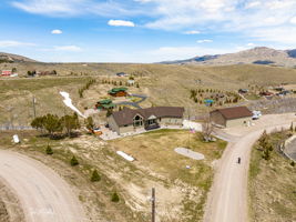  Photo 0
