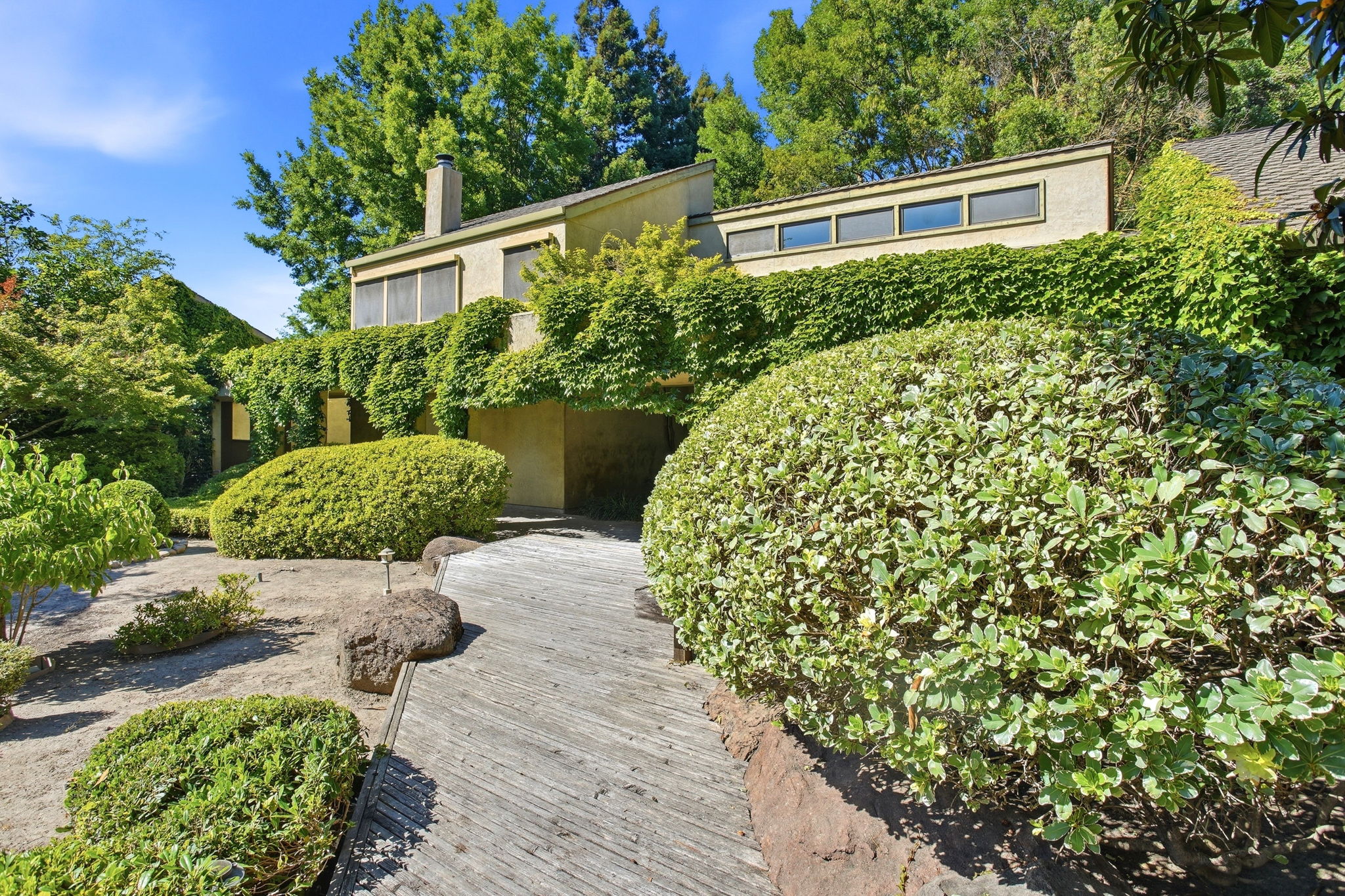 005_F8_9368 Oakwilde Ave