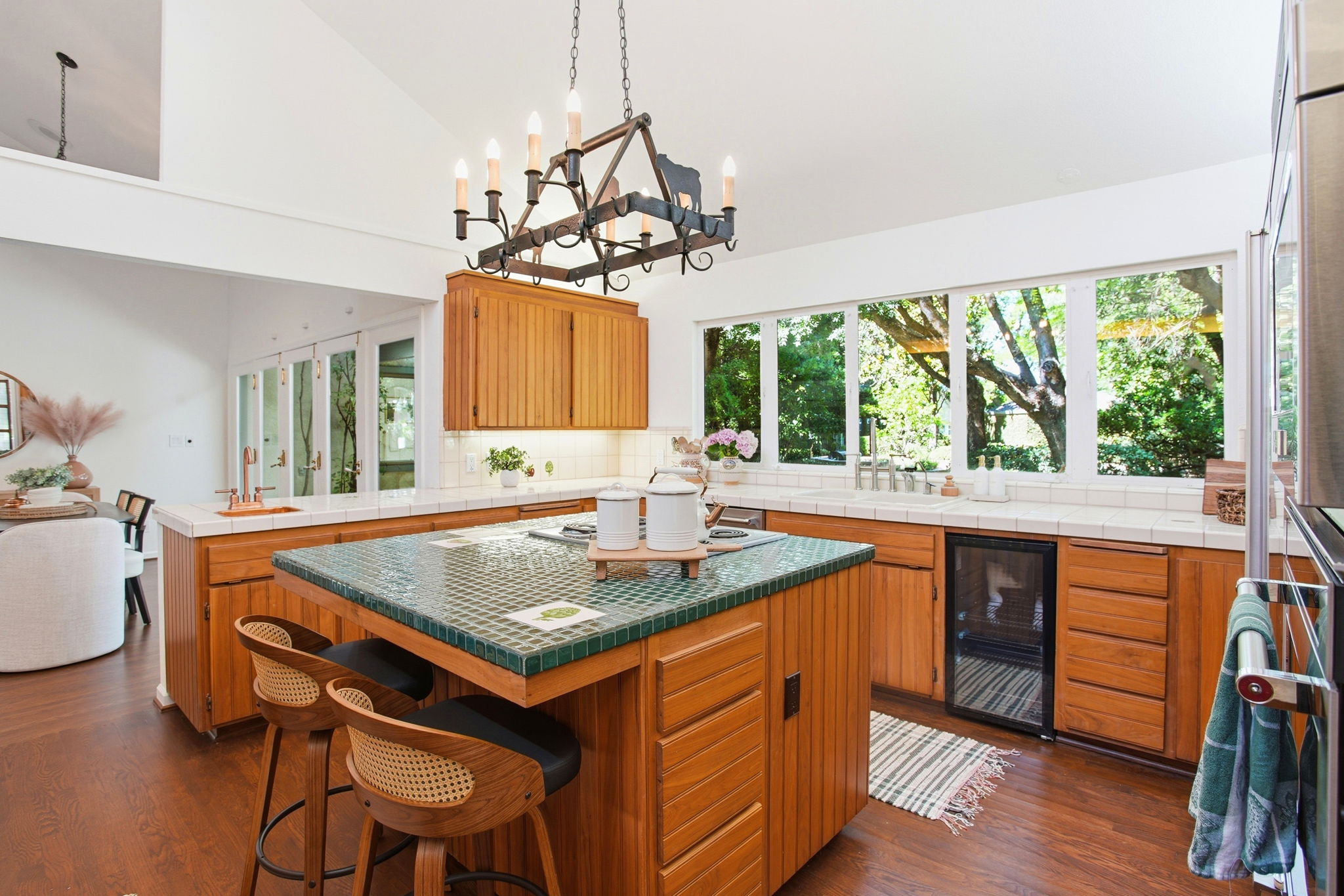 024_F8_9368 Oakwilde Ave