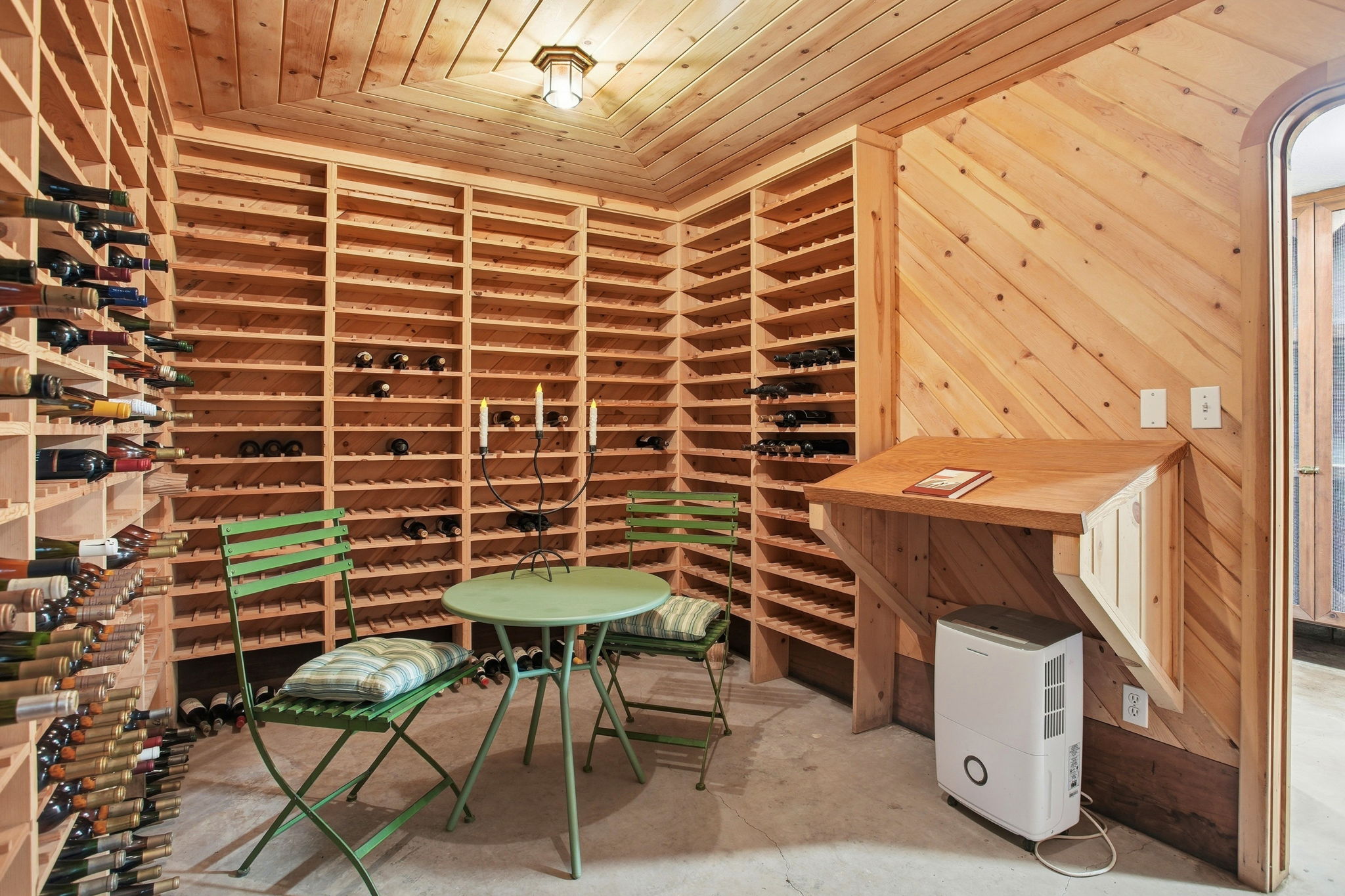 026_F8_9368 Oakwilde Ave