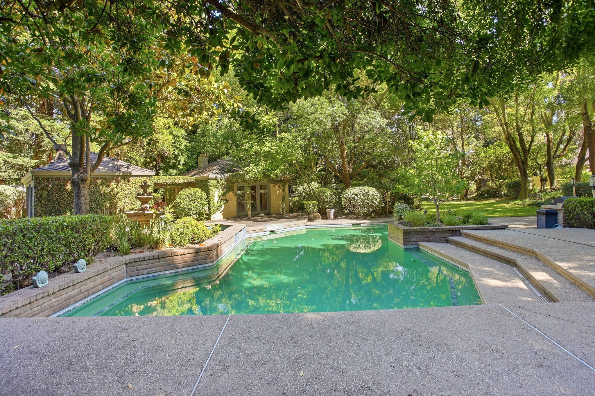 080_F8_9368 Oakwilde Ave